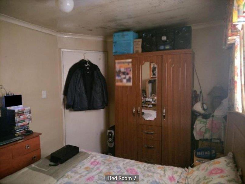 2 Bedroom Property for Sale in Umrhabulo Triangle Western Cape